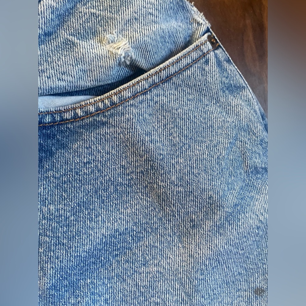 Vintage Levis Jeans Mens 34X32 Distressed Light Wash Relaxed Straight Leg Y2K - Picture 6 of 15